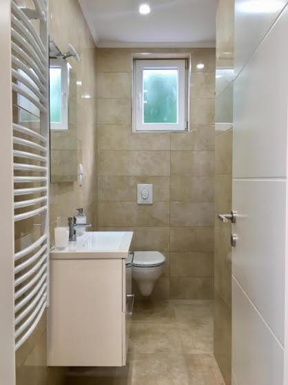 Apartments Peric Елса Экстерьер фото
